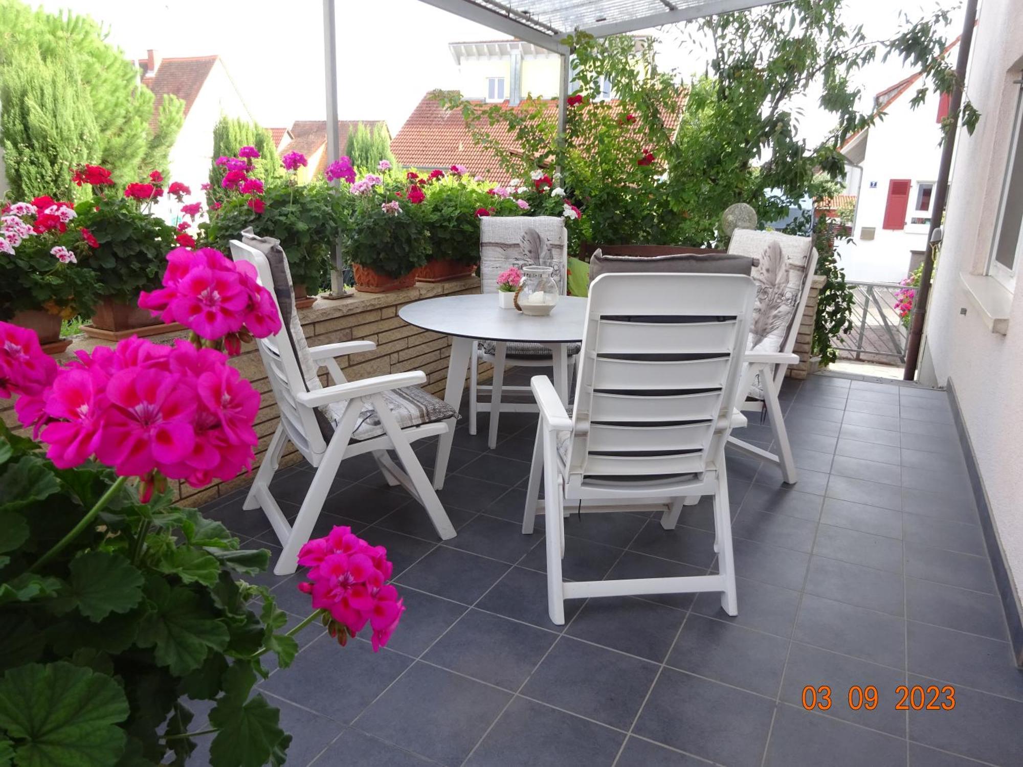 Ferienhaus Rauwolf Mit 2 Ferienwohnungen Roschbach Exterior photo